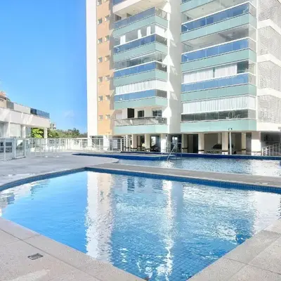 Lindo! Apto com piscina no condomínio - EF01J