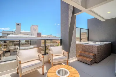 Uma varanda ou terraço em Cobertura | 03 suítes | vista mar