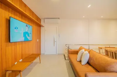 Uma televisão e/ou sistema de entretenimento em Cobertura | 03 suítes | vista mar