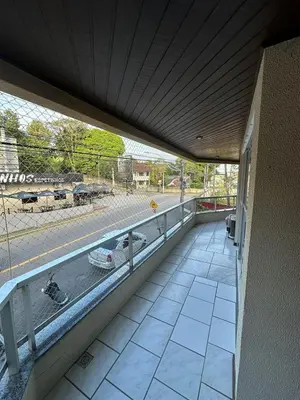Uma varanda ou terraço em Apartamento próximo ao mar
