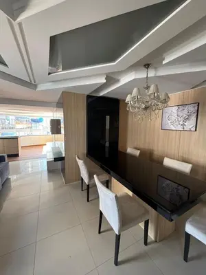 Uma televisão e/ou sistema de entretenimento em Apartamento com 3 quartos no Centro em Balneário Camboriú