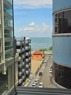 Uma vista do mar geral ou uma vista do mar a partir do apartamento