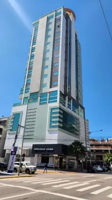 O edifício onde o apartamento está situado