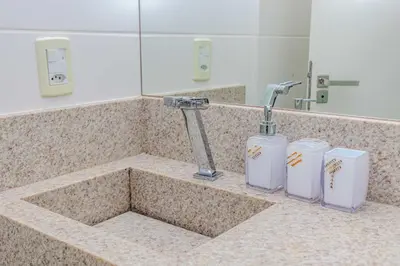 Uma casa de banho em Vista Mar A passos da Praia 3 suítes 3 Vagas