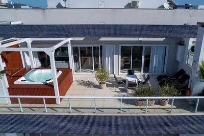 Uma varanda ou terraço em Cobertura Duplex - Bombinhas