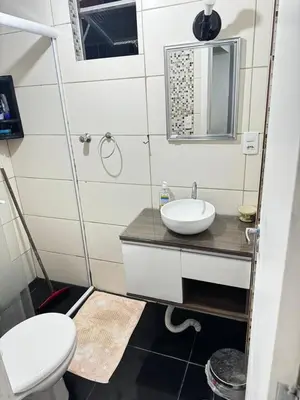 Uma casa de banho em Recanto da praia
