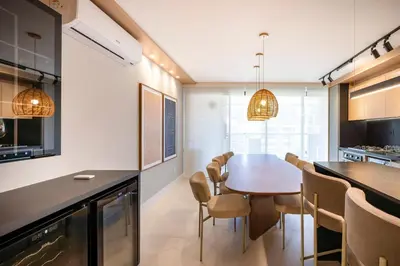 A cozinha ou kitchenette de Lumina 401B – Luxo a 50 metros da Praia de Bombas