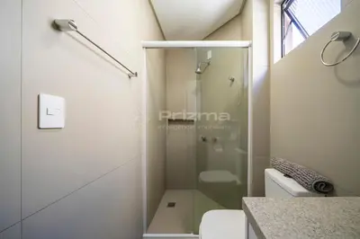 Uma casa de banho em Apartamento na Praia de Bombas com Vista Mar Viva Suas Férias dos Sonhos!