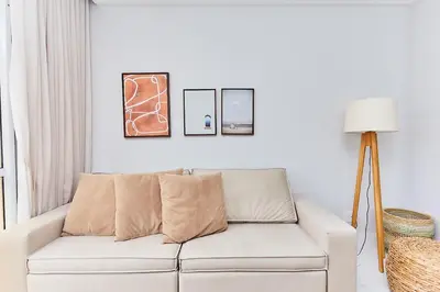 A planta de 1146 - Cobertura Duplex 3 SUITES em MARISCAL , sobre la calle principal, 50 M da Praia