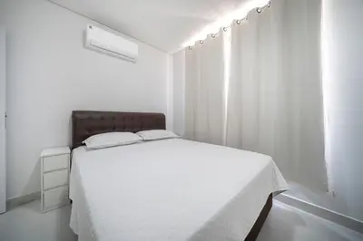 A planta de Apto 3 Quartos com Suíte próximo da Praia