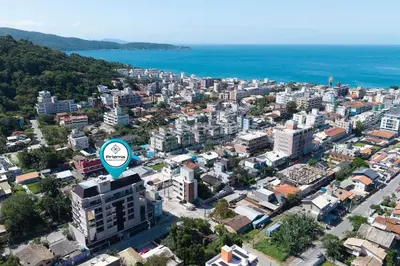 Uma vista geral de Bombinhas ou a vista da cidade a partir do apartamento