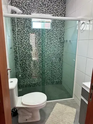 Uma casa de banho em Casa para aluguel de temporada