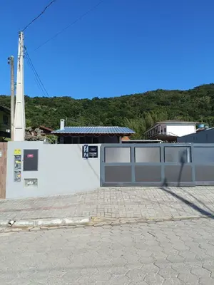 Uma vista geral da montanha ou uma vista da montanha a partir da casa de férias