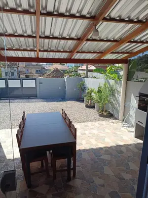 Uma varanda ou terraço em VKBombas