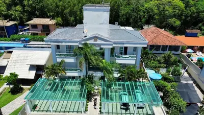 O edifício onde o apartamento está situado
