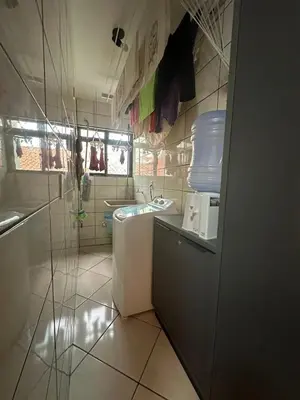 A cozinha ou kitchenette de Apartamento aconchegante frente mar, na Meia Praia