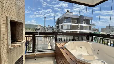 Uma varanda ou terraço em Cobertura Duplex para Locação de Temporada em Canto Grande!