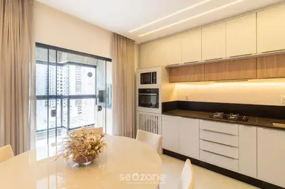 A cozinha ou kitchenette de Apto c/ Varanda Gourmet próximo ao Mar OZN1004