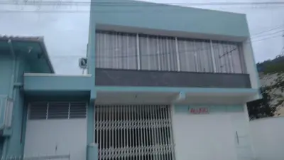 O edifício onde a casa de férias está situado