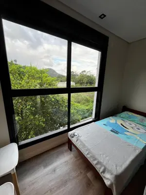 Uma cama ou camas num quarto em Balneário Camboriú - Praia do Estaleirinho perto Multiparque
