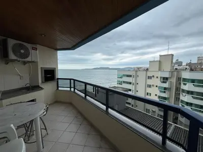 A planta de Vista Mar com Churrasqueira, Climatizado e Garagem