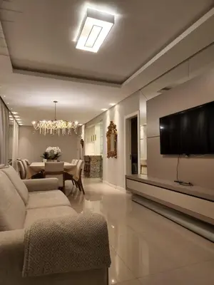 Uma televisão e/ou sistema de entretenimento em Apartamento, confortável e com ótima localização!