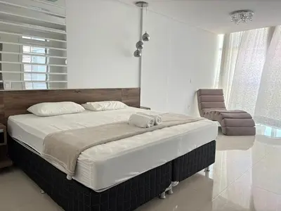 Uma cama ou camas num quarto em Cobertura Duplex Hidro, Churrasqueira e 4 Suítes