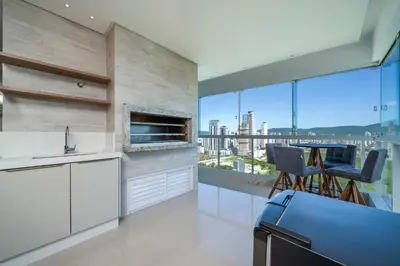A cozinha ou kitchenette de Apto de alto padrão a 450m da praia JM7729