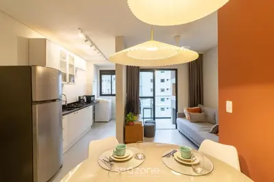 A cozinha ou kitchenette de Apto c/ Churrasqueira a 450 m da praia EVU1802