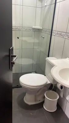Uma casa de banho em Casa de Temporada