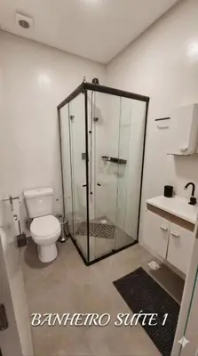 Uma casa de banho em Residencial da Vila