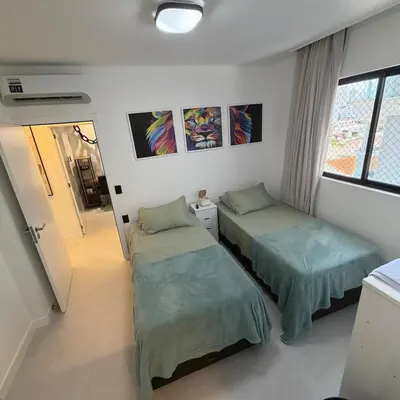 A planta de 3 suítes e 2 vagas perto do mar, apto novo! Tudo de primeira linha muito aconchegante!
