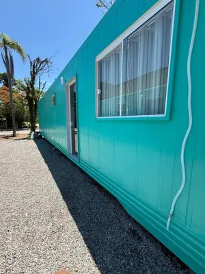 O edifício onde o apartamento está situado