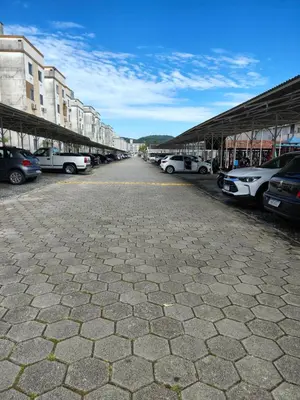 A planta de Apto Completo Premium com 2 quartos, garagem e Próximo as Praias!
