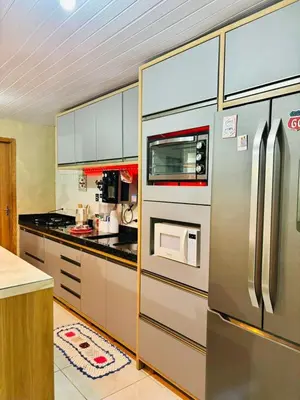 A cozinha ou kitchenette de Casa com 3 Dormitórios em Zimbros
