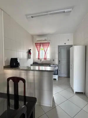 A cozinha ou kitchenette de Casa 2 quartos em Zimbros - Bombinhas SC