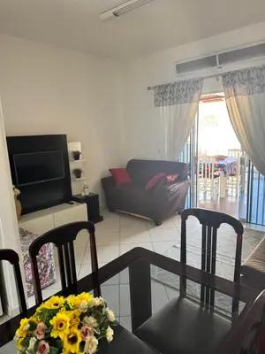 Uma televisão e/ou sistema de entretenimento em Casa 2 quartos em Zimbros - Bombinhas SC