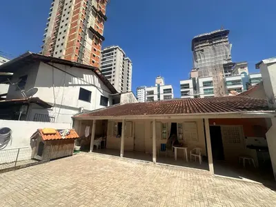 O edifício onde a casa de férias está situado