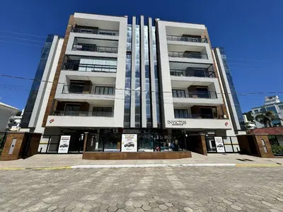 O edifício onde o apartamento está situado