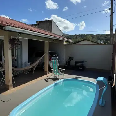 Casa com piscina Porto Belo