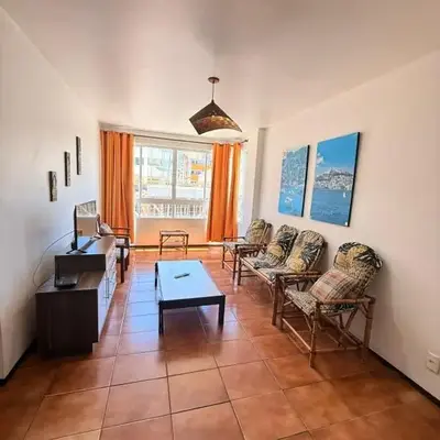 Apartamento Amplo em Bombinhas - 100m do Mar