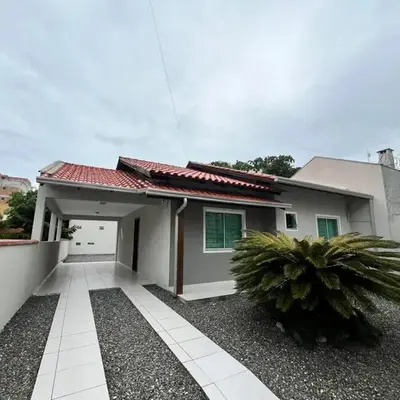 Casa Ampla 100m da Praia - Até 08 pessoas