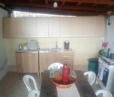 A cozinha ou kitchenette de 600 metros da praia