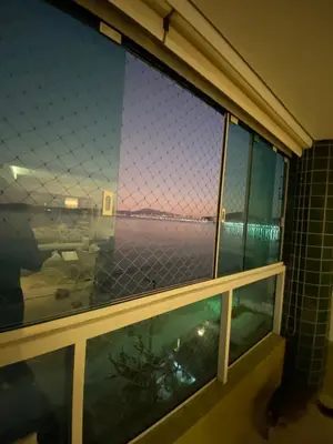 Uma vista do mar geral ou uma vista do mar a partir do apartamento