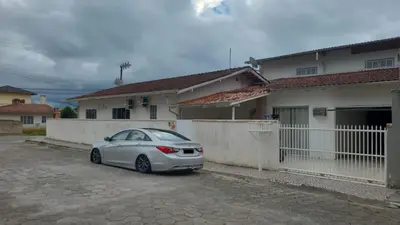 O edifício onde a casa de férias está situado