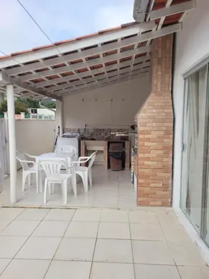 Uma varanda ou terraço em Casa com 3 Quartos Enseada Encantada