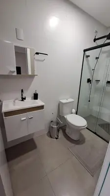 Uma casa de banho em Residencial da Vila Apto 2