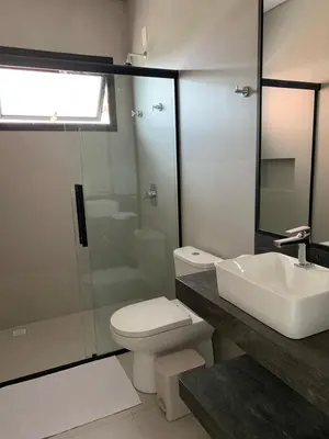 Uma casa de banho em Cobertura dois mares churrasqueira e jacuzzi
