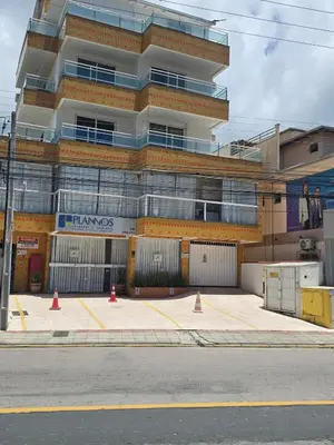 O edifício onde o apartamento está situado