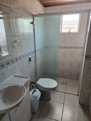 Uma casa de banho em Aluguel em Itapema 2
